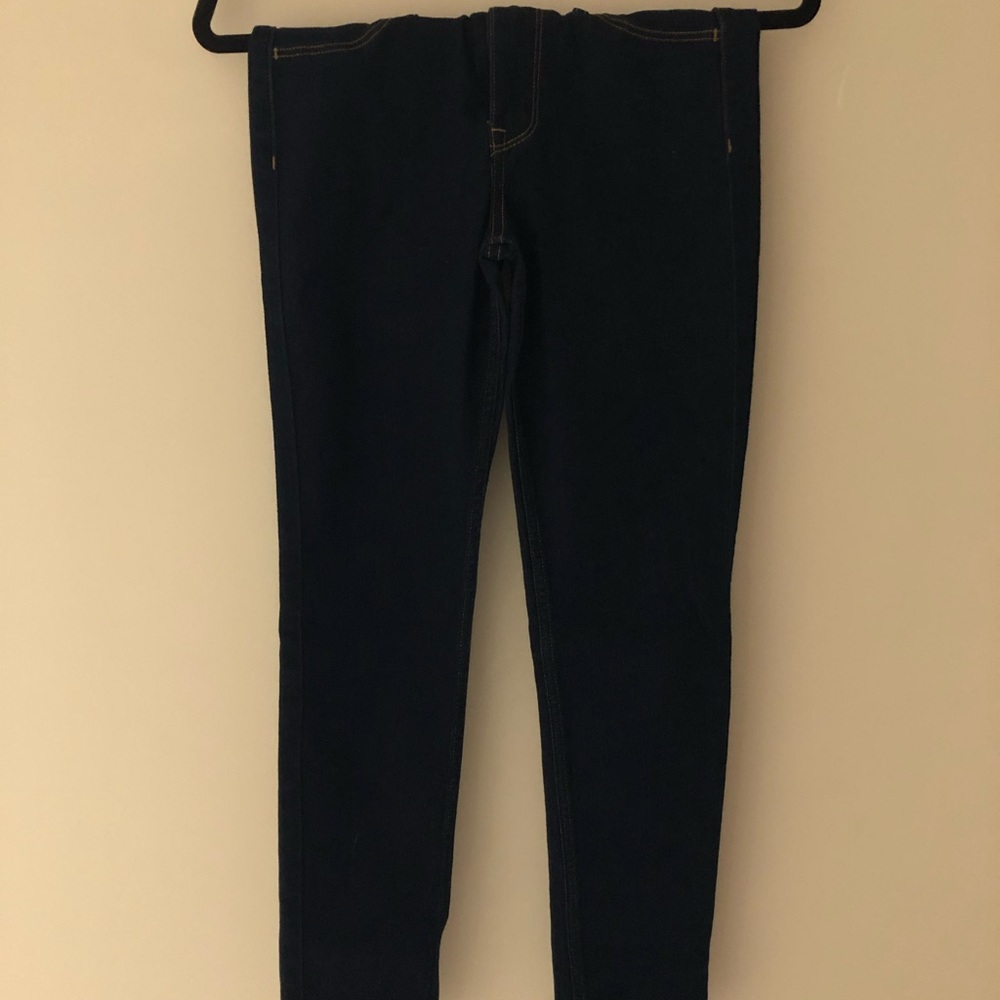 Dark blue jeans, once worn, 5'1-5'4 height! 🔥